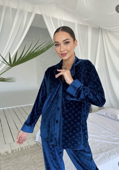 بيجاما Louis vuiton مخمل شتوي