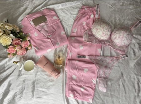 بيجاما فليز ناعم زهر مع قلب ابيض