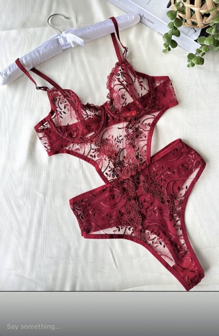 Bodysuit دانتيل خمري مورد