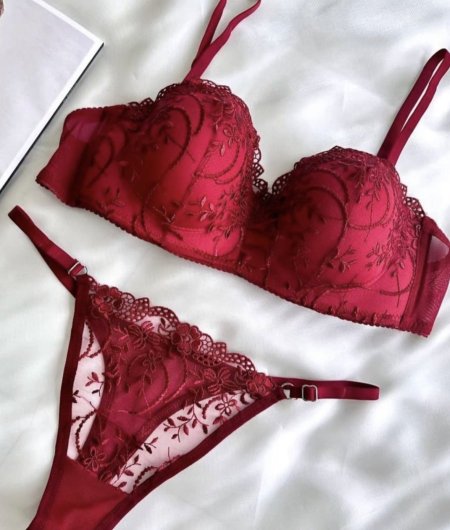 طقم دانتيل احمر مورد بدون بوش