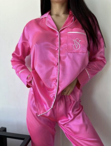 بيجاما victoria secret ستان ناعم فوشي