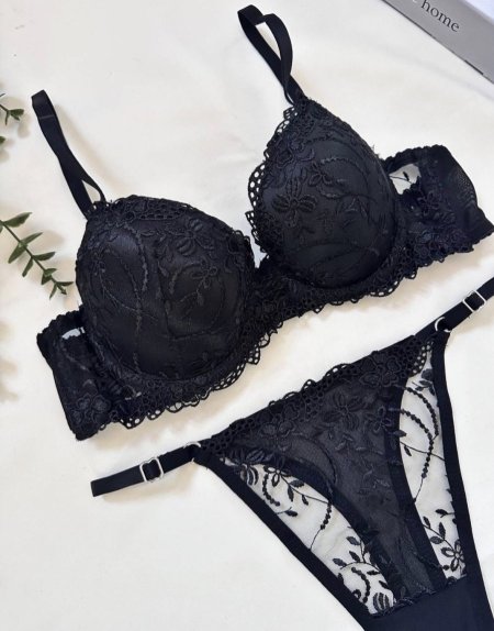 طقم دانتيل مورد اسود مع بوش