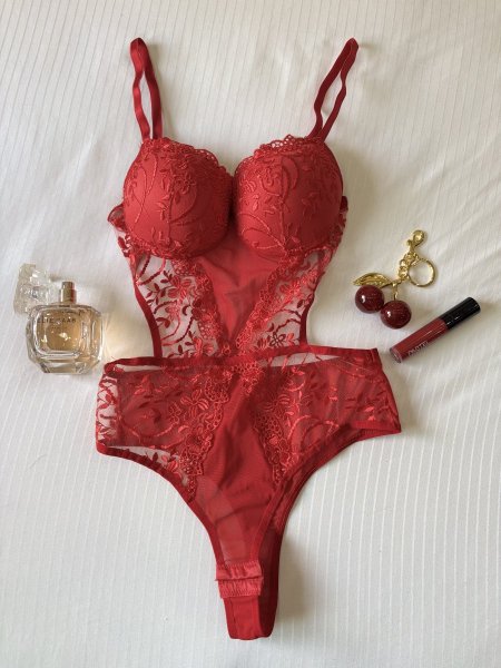Bodysuit دانتيل مورد احمر